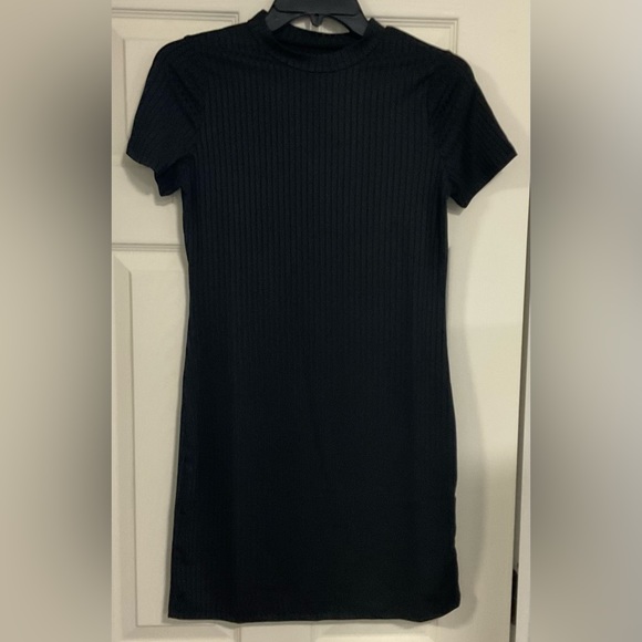 BRAND NEW! Women’s Ribbed Bodycon Crew Neck Short Sleeve Fun Date Night Out M - Picture 3 of 9